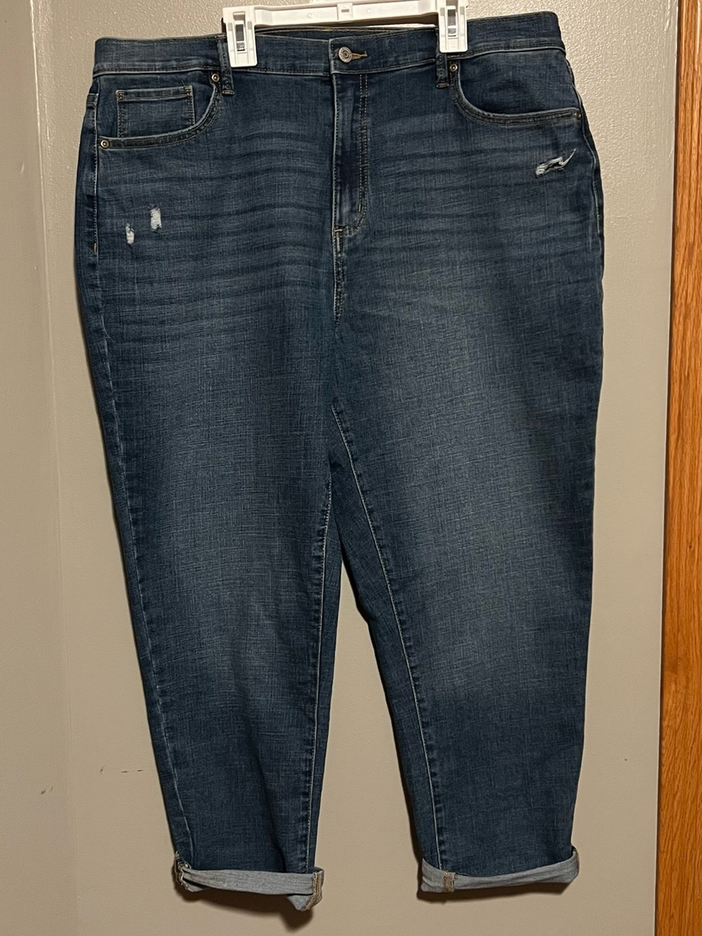 Sonoma Dark Blue Boyfriend Capri’s with Cuff